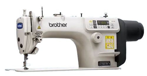 Máy may công nghiệp Brother màu trắng với bảng điều khiển điện tử hiện đại