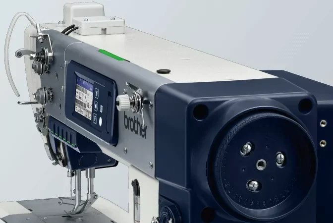 Hệ thống điều khiển kỹ thuật số máy may Brother UF-8910